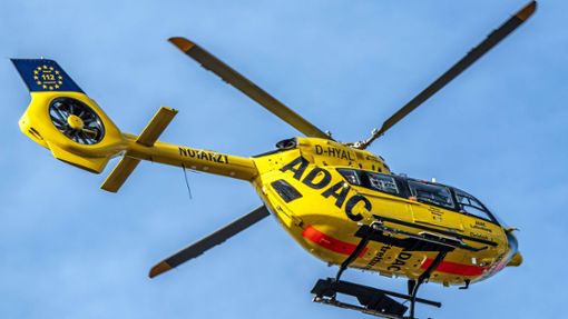 Der 52-Jährige wurde mit einem Hubschrauber in ein nahe gelegenes Krankenhaus geflogen. Foto: imago/Wolfgang Maria Weber
