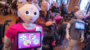 In Frankfurt werden Pflege-Roboter derzeit getestet und erforscht. Foto: dpa