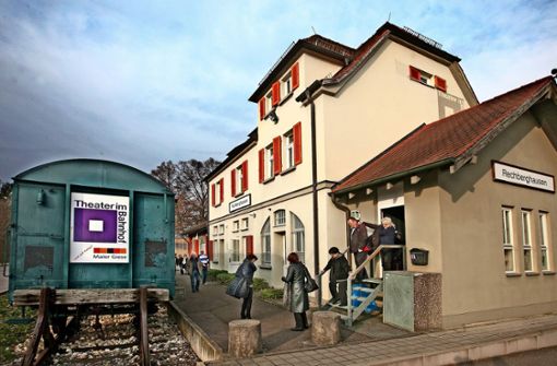 Das Ensemble des Theaters im Bahnhof   wird an der szenischen Lesung zu den Jahren des Ersten Weltkriegs mitwirken, die das Stadtarchiv Göppingen veranstaltet. Foto: Horst Rudel