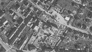Die Baustelle des Sindelfinger Rathauses bestimmt 1968 das Stadtbild. Foto: Landesarchiv
