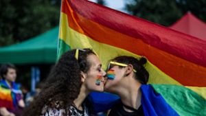 Tausende Menschen haben am Samstag bei Gay-Pride-Paraden für die Rechte von Homosexuellen demonstriert. Foto: AFP