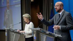 Ursula von der Leyen (links) und EU-Ratschef Charles Michel Foto: AFP/OLIVIER HOSLET
