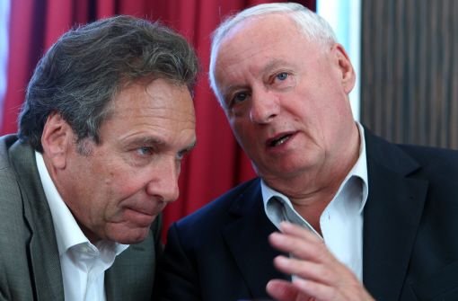 Klaus Ernst (links) mit Oskar Lafontaine. Foto: dpa-Zentralbild
