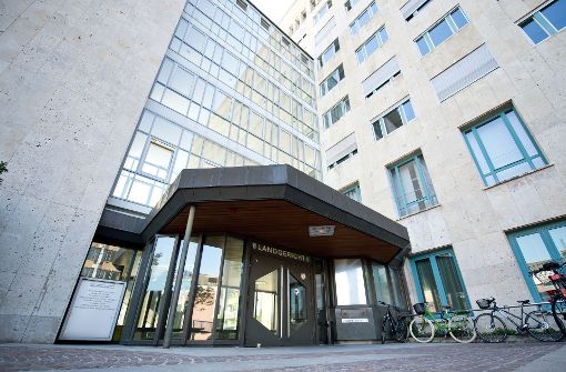 Das Stuttgarter Landgericht, an dem zur zeit der Schlecker-Prozess verhandelt wird. Foto: dpa