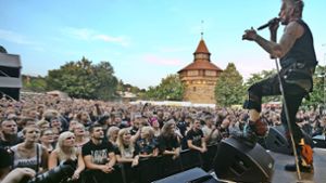 Wiederhören macht Freude: Das Konzert der Mittelalter-Rock-Band In Extremo im Sommer 2018 auf der Burg ist den Musikern und vielen Fans in bester Erinnerung. Foto: Roberto Bulgrin