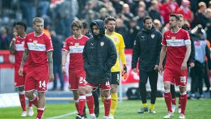 Enttäuschung pur: die VfB-Spieler nach der Niederlage in Berlin Foto: dpa