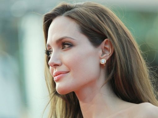 Angelina Jolie übernimmt die Rolle einer Opernsängerin. Foto: PAN Photo Agency/Shutterstock.com