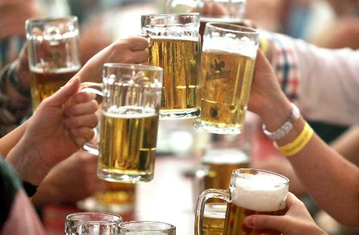 50.000 Liter Bier suchen in Bielefeld einen Abnehmer. Foto: dpa-Zentralbild