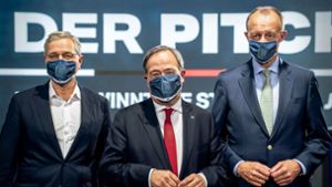 Wer ist als CDU-Chef am besten geeignet? Norbert Röttgen (von links), Armin Laschet und Friedrich Merz kämpfen mit Maske und harten Bandagen. Foto: dpa/Michael Kappeler