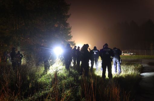 In einem Waldstück in der Nähe des Memminger Flughafens war die Leiche der 16-Jährigen gefunden worden. Foto: dpa/Karl-Josef Hildenbrand