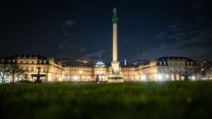 Silvester 2020: Ein leerer Schlossplatz in Stuttgart. Foto: dpa/Christoph Schmidt