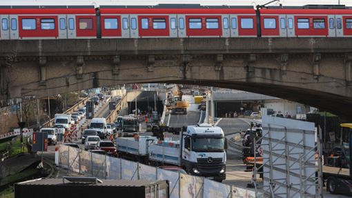 Die Neugestaltung des Leuze-Knotens gilt als eines der größten Straßenbauprojekte in Stuttgart. Foto: Lichtgut/Zophia Ewska