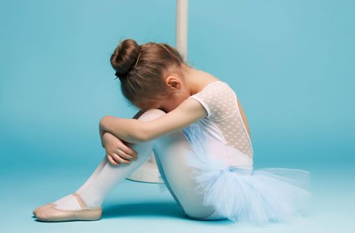 Nicht immer kommen Ballettschulen ihrer Verantwortung für die Eleven nach   – zurück bleiben junge Menschen, die krank und  gebrochen sind. Foto: imago images / Panthermedia