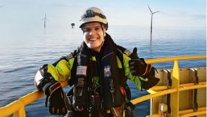 Lars Rapp auf einer der Windkraftanlagen Foto: privat