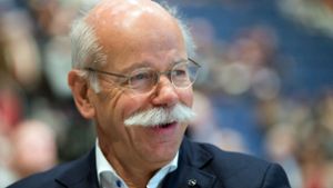 Im Mai dieses Jahres übergab Dieter Zetsche den Chef-Posten bei Daimler an seinen Nachfolger Ola Källenius. Foto: dpa/Swen Pförtner