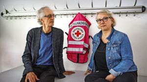 Pfarrer Hans-Christoph Werner und Alexandra Zoller vom Deutschen Roten Kreuz arbeiten in der Notfallnachsorge. Foto:  