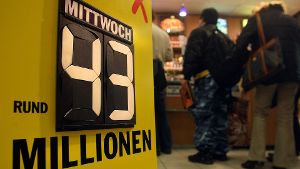 Eine Lottoannahmestelle in Magstadt ist überfallen worden. So viel ist gewiss. Foto: Kraufmann/Piechowski