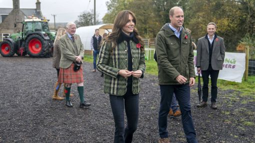 Prinzessin Kate und Prinz William im vergangenen November beim Besuch eines Bauernhofs in Schottland. Foto: IMAGO/Avalon.red/IMAGO/Jane Barlow / Avalon
