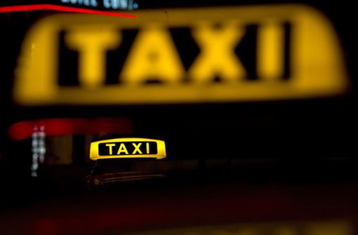 Ein 43-Jähriger ist nach einer Taxifahrt in Ludwigsburg ohne zu zahlen getürmt. Foto: dpa/Emily Wabitsch