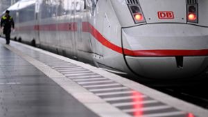 Die Lokführergewerkschaft GDL hat die Tarifverhandlungen mit der Deutschen Bahn für gescheitert erklärt. (Symbolfoto) Foto: AFP/KIRILL KUDRYAVTSEV