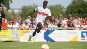 Alou Kuol – hier im Testspiel gegen den FC Zürich in Friedrichshafen – darf sich ab jetzt Torschütze des Monats nennen. Foto: Pressefoto Baumann/Hansjürgen Britsch