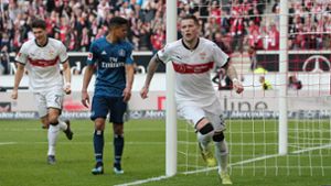 Daniel Ginczek dreht nach seinem Treffer zum Torjubel ab. Foto: Pressefoto Baumann