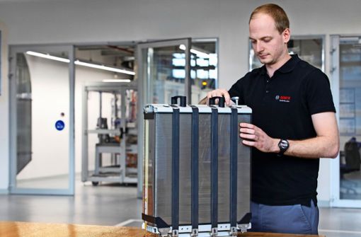 Kernstück einer Brennstoffzelle ist der Stack, in dem Wasserstoff in elektrische Energie umgewandelt wird. Foto: Bosch