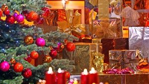Die Weihnachtswoche wird bunt in Bad Cannstatt. Foto: dpa