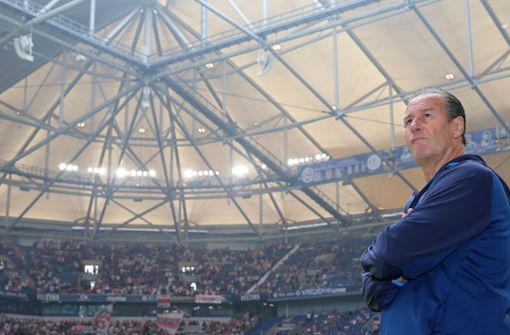Huub Stevens absolvierte sein (vorerst) letztes Spiel als Schalke-Trainer. Foto: Pressefoto Baumann