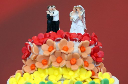 Der Bundestag hat die Öffnung der Ehe für Homosexuelle beschlossen - das stößt bei gleichgeschlechtlichen Paaren im Südwesten bereits auf erstes Interesse. Foto: dpa