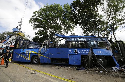 Auf den Philippinen ist es zu einem schweren Busunglück mit mindestens 14 Toten gekommen. Foto: AP