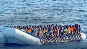 Flüchtlinge im Mittelmeer: Für Kritiker des Pakts sind solche Bilder  Argumente, um nicht zu ratifizieren. Foto: epd
