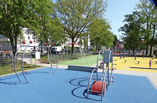 Farbtupfer im Ortskern: Der für knapp eine Million Euro umgestaltete Spielplatz in der Wallmersiedlung. Foto: Alexander Müller