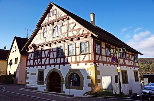 Schon das Haus ist ein Schmuckstück: Das Museum unter der Yburg befindet sich  in einem mehr als 400 Jahre alten Fachwerkgebäude. Foto: Roland Böckeler