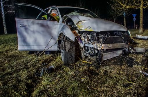 Die Fahrerin des Audi hatte Glück im Unglück und wurde nur leicht verletzt. Foto: SDMG