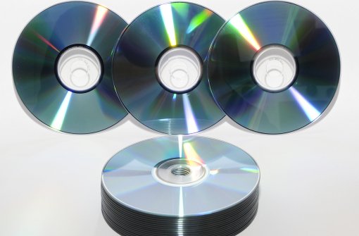 Die AVL nimmt alte CDs und DVDs entgegen. Foto: dpa