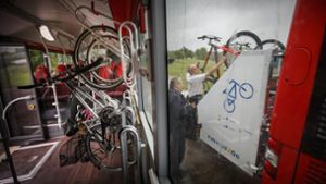 Bis zu zehn Fahrräder können die speziell ausgerüsteten Busse mitnehmen. Foto:Stoppel/Archiv Foto:  