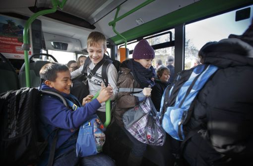 Voller Bus: Viele Schüler sind auf Schulbusse angewiesen. Blöd, wenn einfach einer gestrichen wird. Foto: Gottfried Stoppel/Archiv