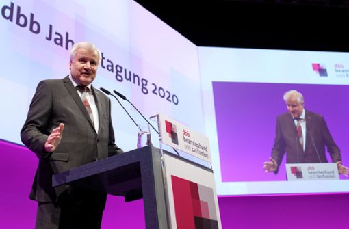 Bundesinnenminister Horst Seehofer will sich von CSU-Chef Söder nicht abservieren lassen. Foto: dpa/Henning Kaiser