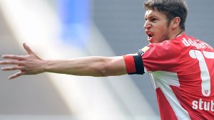 Kapitän außer Dienst:  Seit acht Monaten ist  Matthieu Delpierre ohne  Bundesliga-Einsatz Foto: dpa