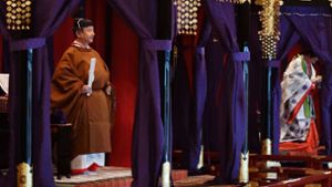 Kaiser  Naruhito und Kaiserin Masako bei der historischen Zeremonie zur Thronbesteigung Foto: AFP/KAZUHIRO NOGI