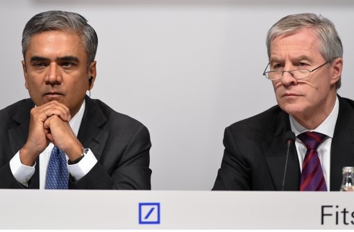 Die beiden Co-Vorstandsvorsitzenden der Deutschen Bank, Anshu Jain (links) und Jürgen Fitschen wurden von den Aktionären abgestraft. Foto: dpa