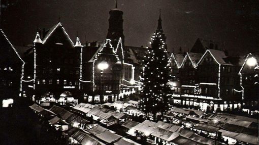 Der Stuttgarter Weihnachtsmarkt im Jahr 1938 Foto: /Stzn-Archiv