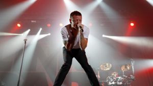 Fans trauern um den verstorbenen Linkin Park-Sänger Chester Bennington Foto: AP