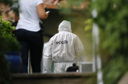 Nach der Bluttat in einer Anwaltskanzlei in einem Villenviertel in Stuttgart untersuchen die Ermittler weiter die Hintergründe des Falls. Foto: 7aktuell.de/Schmalz