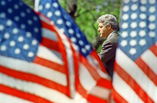 Im edelmütigen Kampf für die Nation: Was Bill Clinton an der Spitze der Vereinigten Staaten nicht vermochte, soll im Roman sein  fiktives Alter Ego leisten. Foto: AFP