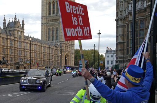 Demonstrant in London während des Besuchs von König Willem-Alexander. Foto: AFP