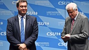 Und dazwischen bleibt Raum: Markus Söder und Horst Seehofer beim „Wahlkampf-Endspurt“ in Ingolstadt Foto: AFP