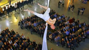 Akrobatik bei der Feier Foto: Lg/Thomas Hörner