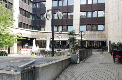 Am  Josef-Hirn-Platz in Stuttgart-Mitte befinden sich Casinos und Shisha-Bars. Foto: Cedric